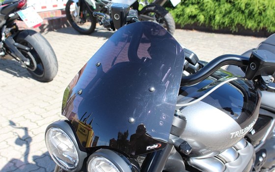 Gebrauchtmotorrad Triumph Rocket 3 GT Triple Black - Bild 12