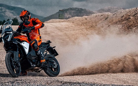 Neufahrzeug KTM 1390 Super Adventure S EVO - Bild 10