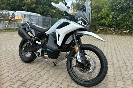 CFMOTO 1000MT-X