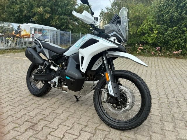CFMOTO 1000MT-X