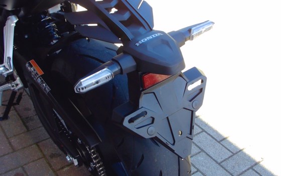 Gebrauchtmotorrad Honda CBR650R E-Clutch - Bild 9