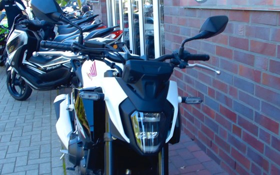 Gebrauchtmotorrad Honda CB500 Hornet - Bild 6