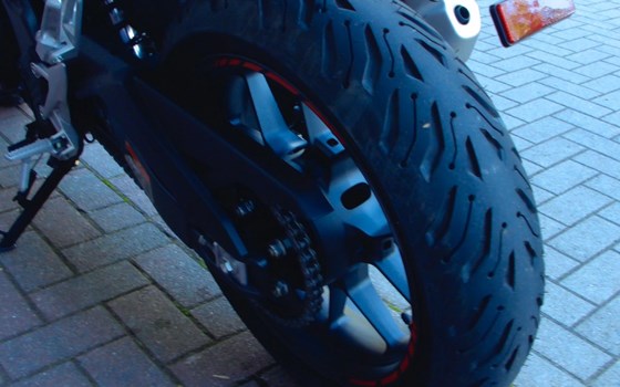 Gebrauchtmotorrad Honda CB500 Hornet - Bild 8