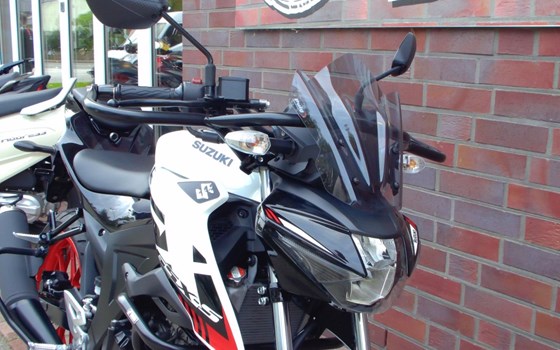 Gebrauchtmotorrad Suzuki GSX-S125 - Bild 3