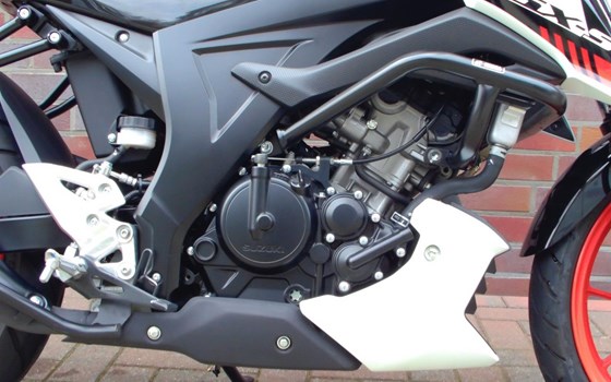 Gebrauchtmotorrad Suzuki GSX-S125 - Bild 7