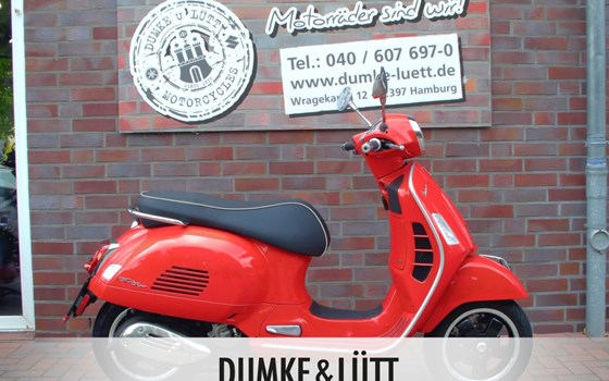 Gebrauchtmotorrad Vespa GTS 300 Super - Bild 1