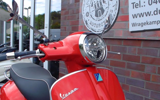 Gebrauchtmotorrad Vespa GTS 300 Super - Bild 3