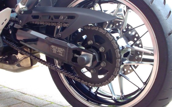 Gebrauchtmotorrad Kawasaki Z900 RS - Bild 10