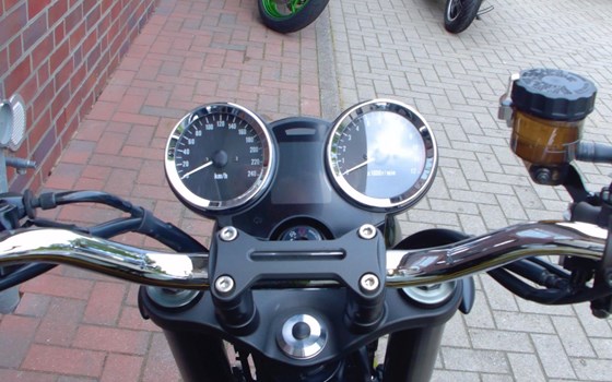 Gebrauchtmotorrad Kawasaki Z900 RS - Bild 13