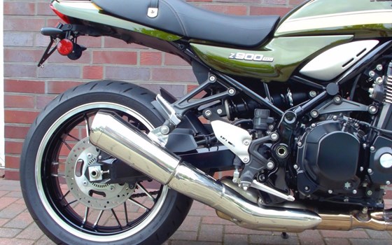 Gebrauchtmotorrad Kawasaki Z900 RS - Bild 7