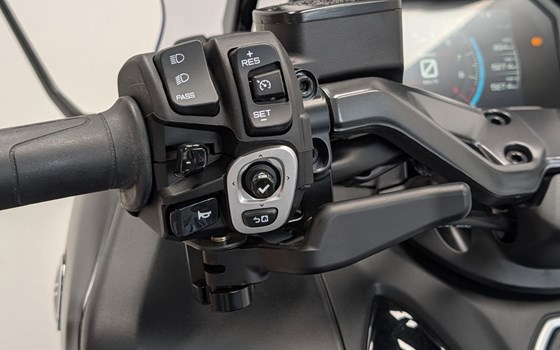 Gebrauchtmotorrad Yamaha TMAX Tech MAX - Bild 10