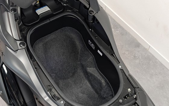 Gebrauchtmotorrad Yamaha TMAX Tech MAX - Bild 6