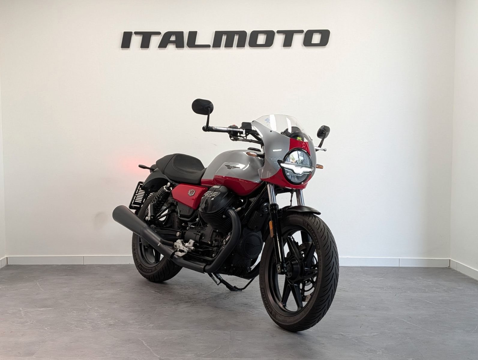 Moto Guzzi V7 Stone Corsa