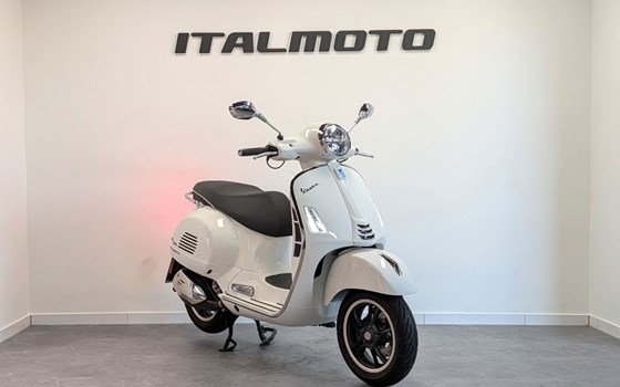 Gebrauchtmotorrad Vespa GTS 310 Super - Bild 1