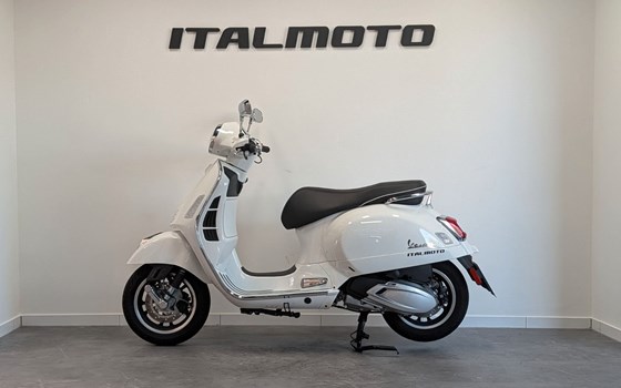 Gebrauchtmotorrad Vespa GTS 310 Super - Bild 3