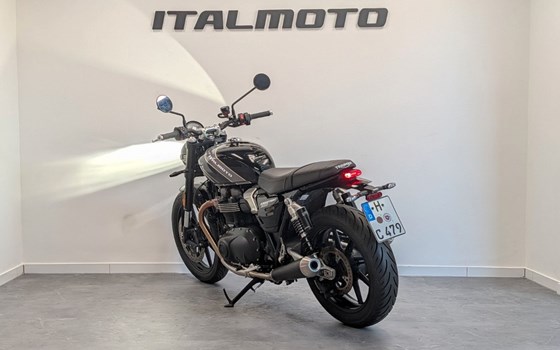Gebrauchtmotorrad Triumph Speed Twin 900 - Bild 4