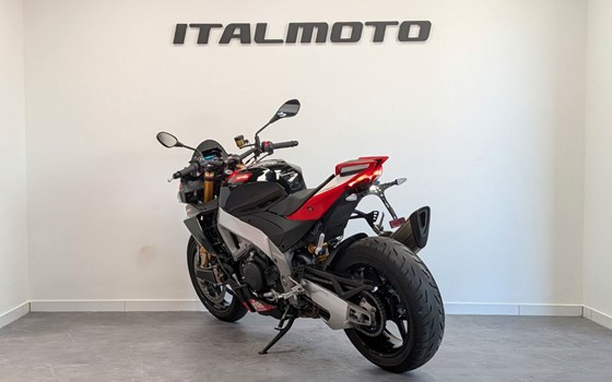 Gebrauchtmotorrad Aprilia Tuono V4 1100 Factory - Bild 4