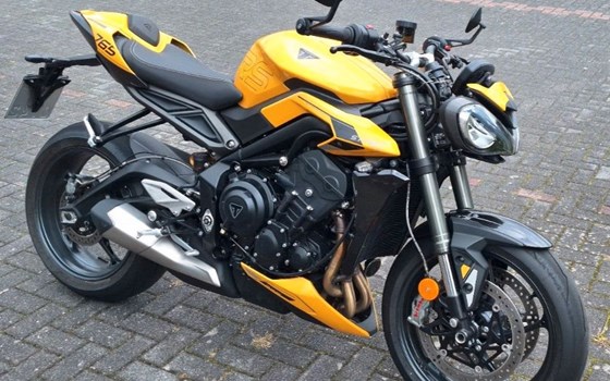 Gebrauchtmotorrad Triumph Street Triple 765 RS - Bild 12