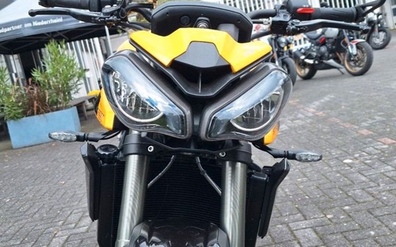 Gebrauchtmotorrad Triumph Street Triple 765 RS - Bild 15