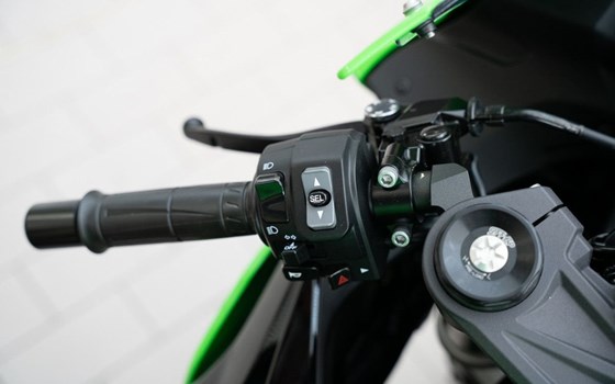 Neufahrzeug Kawasaki Ninja ZX-6R - Bild 11
