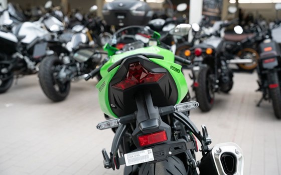 Neufahrzeug Kawasaki Ninja ZX-6R - Bild 8