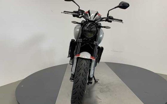 Gebrauchtmotorrad Triumph Trident 800 - Bild 5