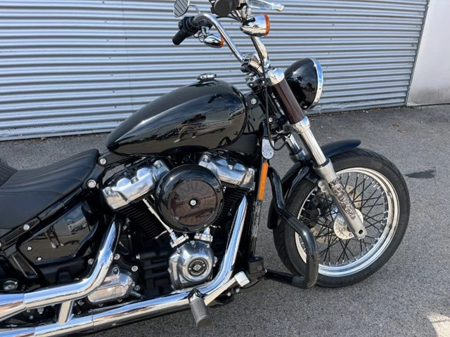 Harley-Davidson Softail Standard FXST (schwarz) - Bild 3