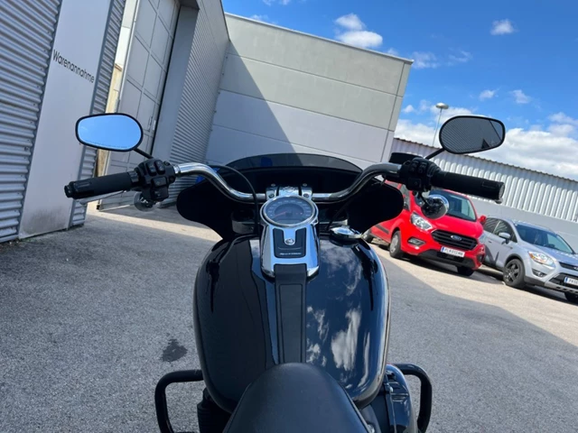 Harley-Davidson Softail Sport Glide FLSB (schwarz) - Bild 11