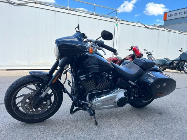 Harley-Davidson Softail Sport Glide FLSB (schwarz) - Bild 9