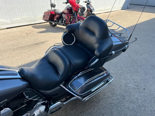 Harley-Davidson FLHTK Electra Glide Ultra Limited (schwarz) - Bild 11