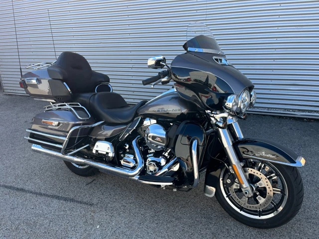 Harley-Davidson FLHTK Electra Glide Ultra Limited (schwarz) - Bild 4