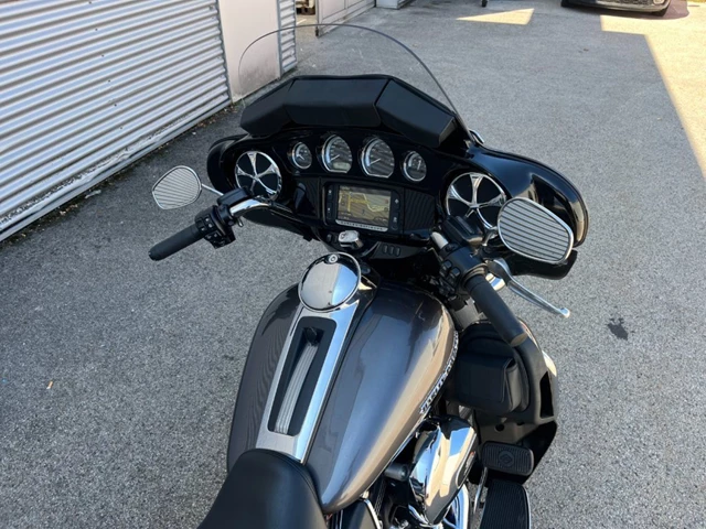 Harley-Davidson FLHTK Electra Glide Ultra Limited (schwarz) - Bild 5