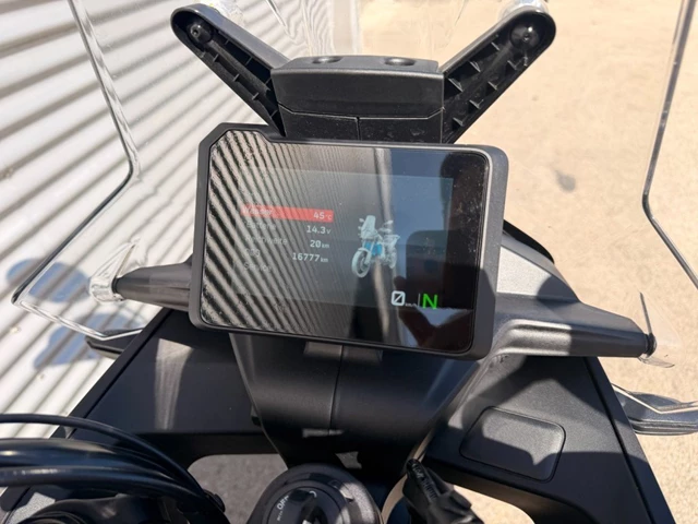 KTM 890 Adventure (schwarz) - Bild 4