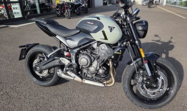Triumph Trident 660
