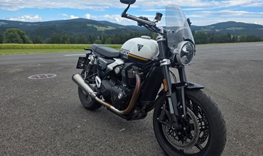 Triumph Speed Twin 1200