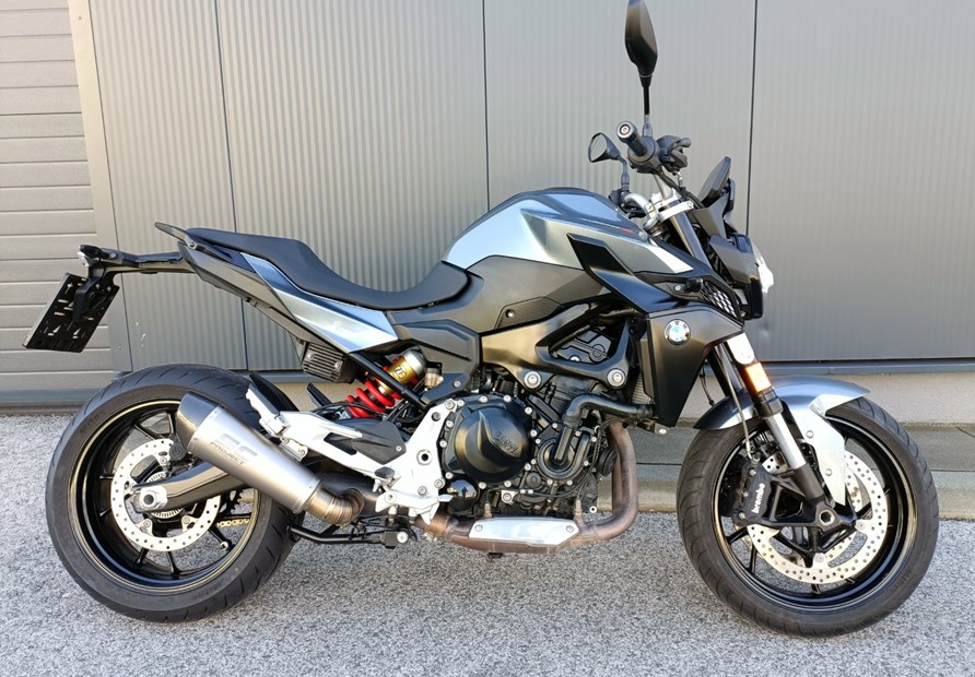 BMW F 900 R (Bluestone metallic)