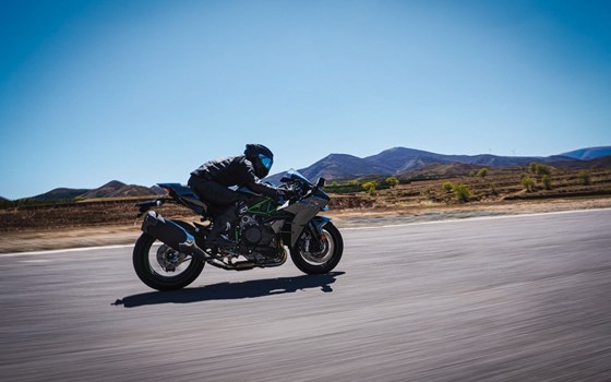 Neufahrzeug Kawasaki Ninja H2 Carbon - Bild 8