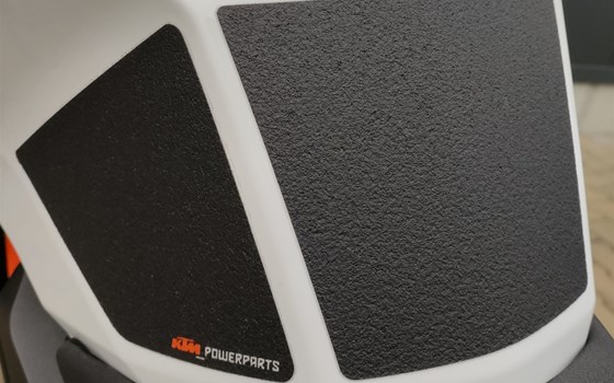Gebrauchtmotorrad KTM 1290 Super Duke R - Bild 9
