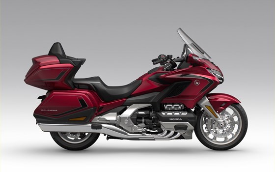 Gebrauchtmotorrad Honda GL 1800 Goldwing Tour DCT - Bild 2
