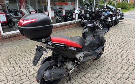 Gebrauchtmotorrad Aprilia SR-Max 300ie - Bild 3