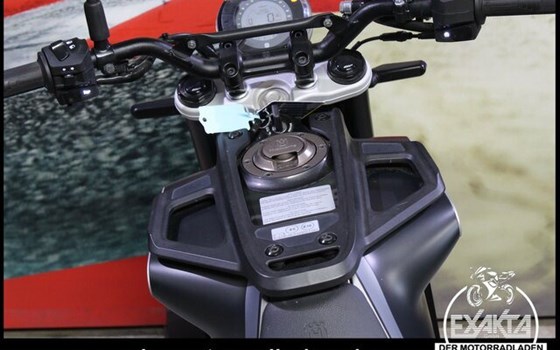 Gebrauchtmotorrad Husqvarna Svartpilen 125 - Bild 10