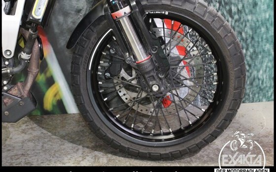 Gebrauchtmotorrad Husqvarna Svartpilen 125 - Bild 21