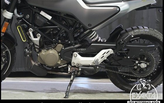 Gebrauchtmotorrad Husqvarna Svartpilen 125 - Bild 24