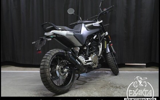 Gebrauchtmotorrad Husqvarna Svartpilen 125 - Bild 5