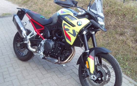 Gebrauchtmotorrad BMW F 900 GS - Bild 1