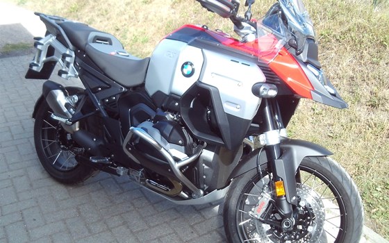 Gebrauchtmotorrad BMW R 1300 GS Adventure - Bild 1