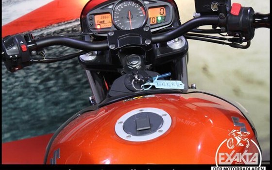 Gebrauchtmotorrad Suzuki GSR 600 - Bild 10