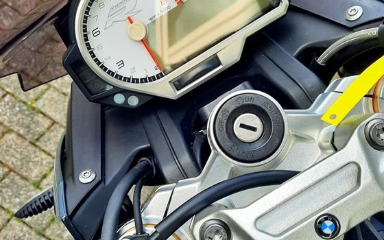 Gebrauchtmotorrad BMW S 1000 R - Bild 5