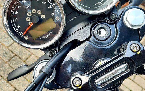 Gebrauchtmotorrad Moto Guzzi V7 Special - Bild 5