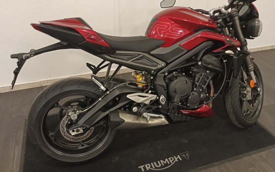 Gebrauchtmotorrad Triumph Street Triple 765 RS - Bild 2